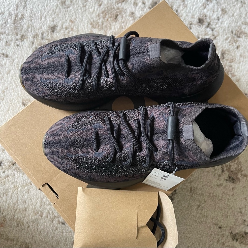 Yeezy boost 380